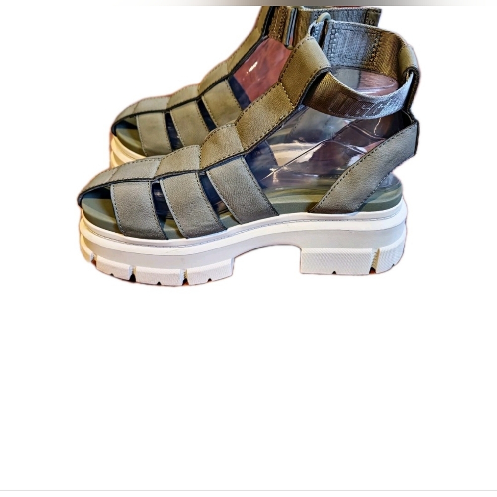 UGG ASHTON Chunky Platform Sandals Size‎ 7.5 Moss Fisherman Strappy